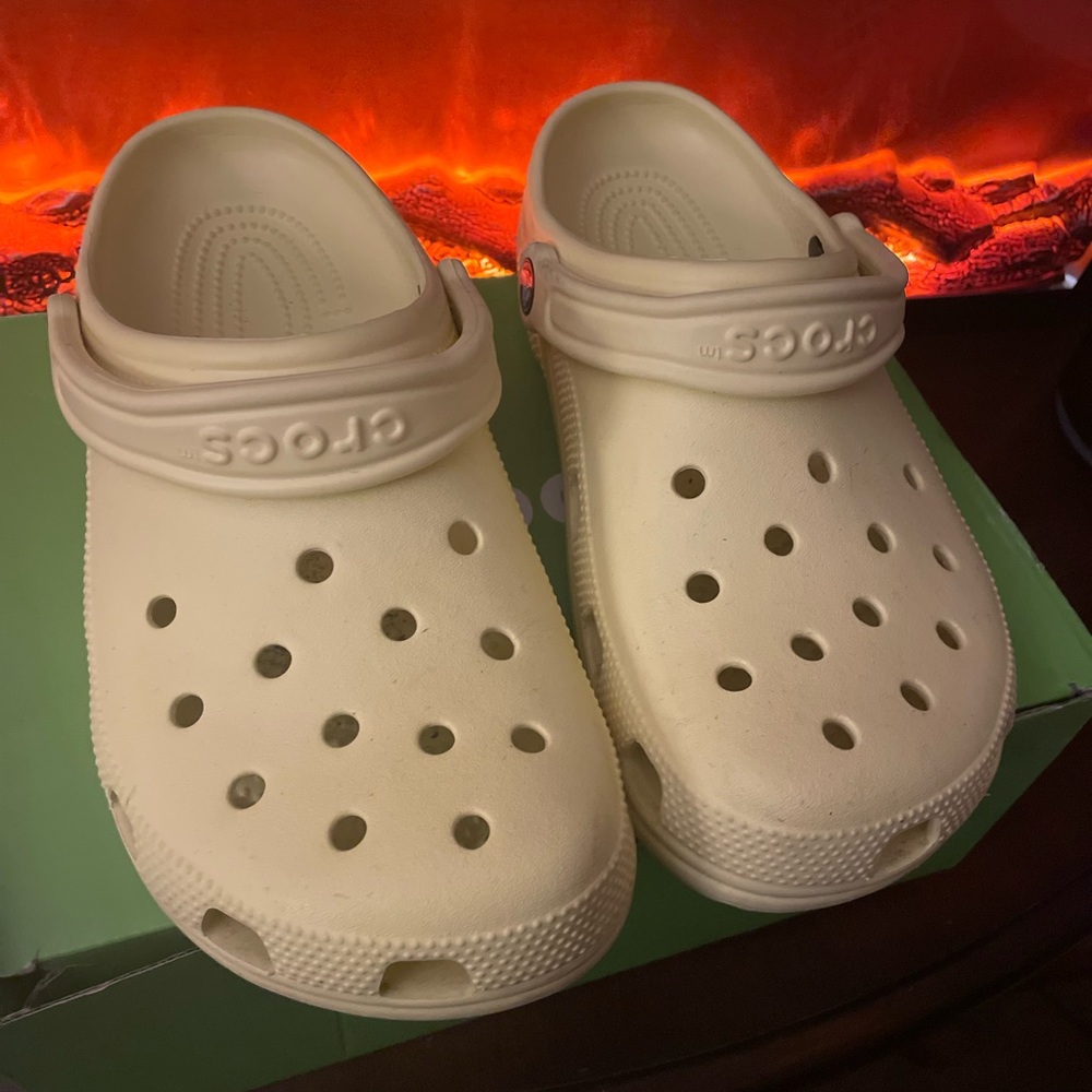 Women’s used croc clogs in good condition.